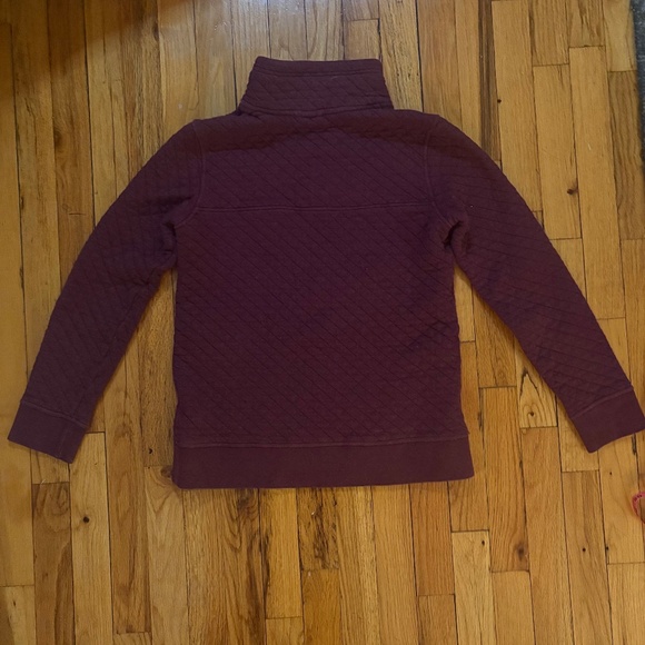 Patagonia quilted 1/4 snap pullover in maroon with red trim - women's size XS - Picture 4 of 12